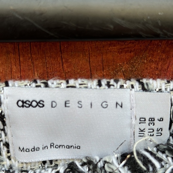 ASOS Black and White Textured Mini Skirt Size 6 - Picture 8 of 10